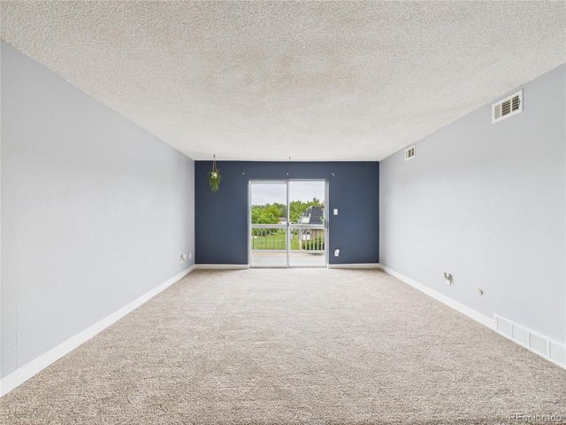 190 E Highline Circle 302, Centennial, CO 80122