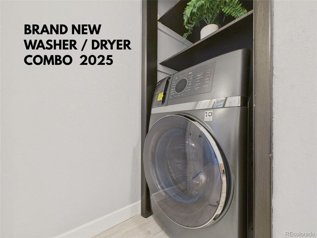 190 E Highline Circle 302, Centennial, CO 80122