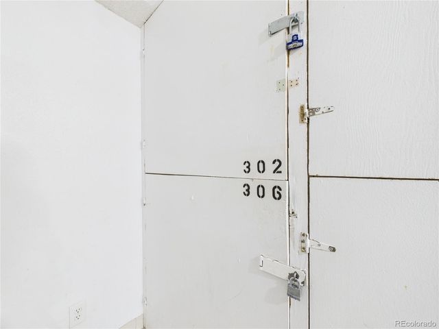 190 E Highline Circle 302, Centennial, CO 80122