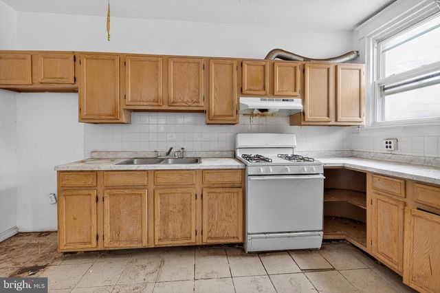 4917 GRANSBACK ST, Philadelphia, PA 19120