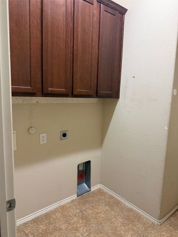 5505 Old Orchard Drive, Fort Worth, TX 76123