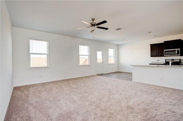 755 Wonderland TRL, New Braunfels, TX 78132