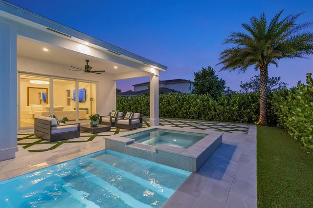 1174 Haywagon Trail, Loxahatchee, FL 33470