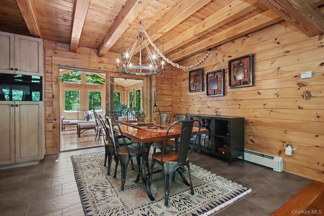 33 Cimarron Road, Putnam Valley, NY 10579