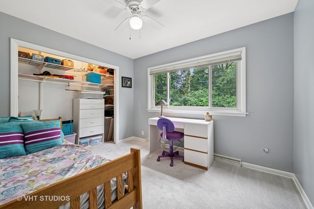 1239 Cambridge Court, Highland Park, IL 60035