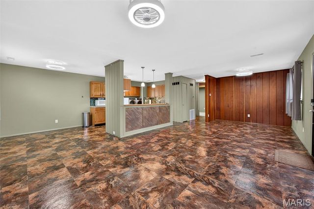 7856 Leona Street, St Louis, MO 63123