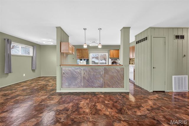 7856 Leona Street, St Louis, MO 63123