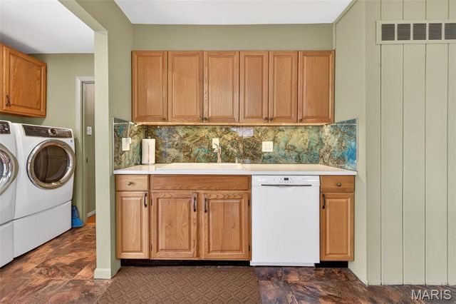 7856 Leona Street, St Louis, MO 63123