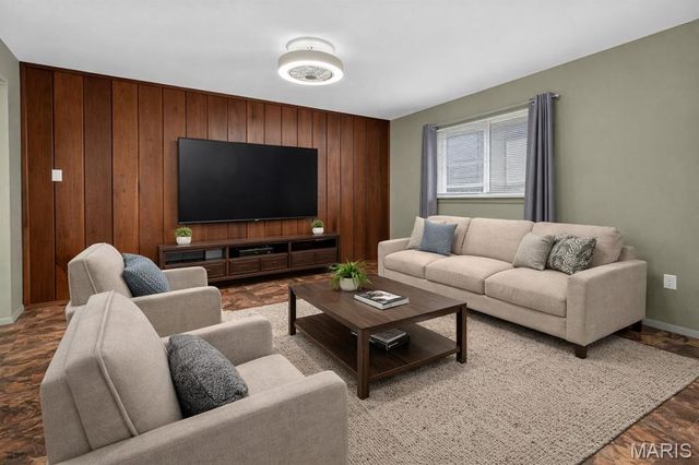 7856 Leona Street, St Louis, MO 63123