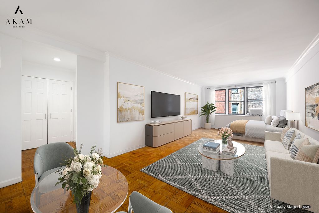 241 E 76th St Apt 4A, New York City, NY 10075