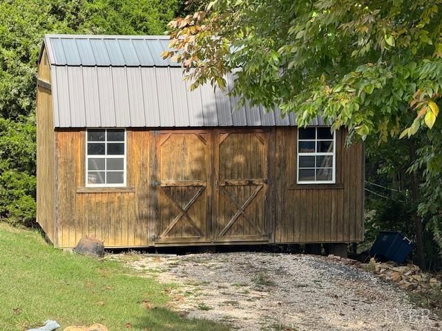 827 Wolf Creek Lane, Appomattox, VA 24522