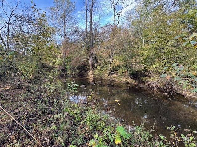 827 Wolf Creek Lane, Appomattox, VA 24522