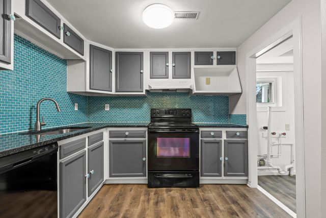 143 Walnut Street, Sunbury, OH 43074