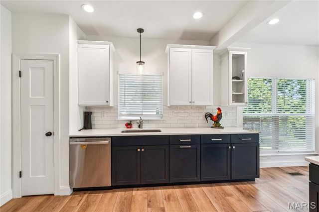 119 Monica Drive, Sunset Hills, MO 63127