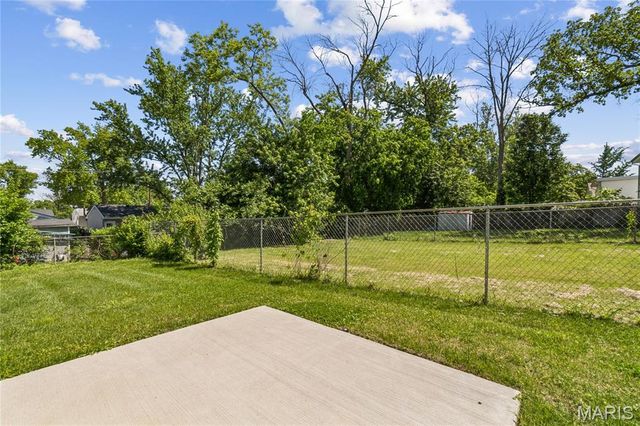 119 Monica Drive, Sunset Hills, MO 63127