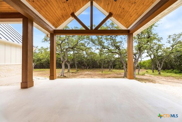 1744 Crossbow Drive, Canyon Lake, TX 78133