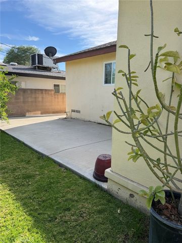 1150 N 2nd, Colton, CA 92324