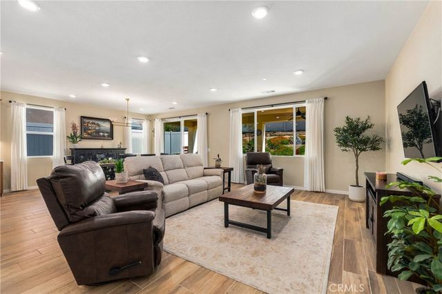 1560 Foothill, Banning, CA 92220