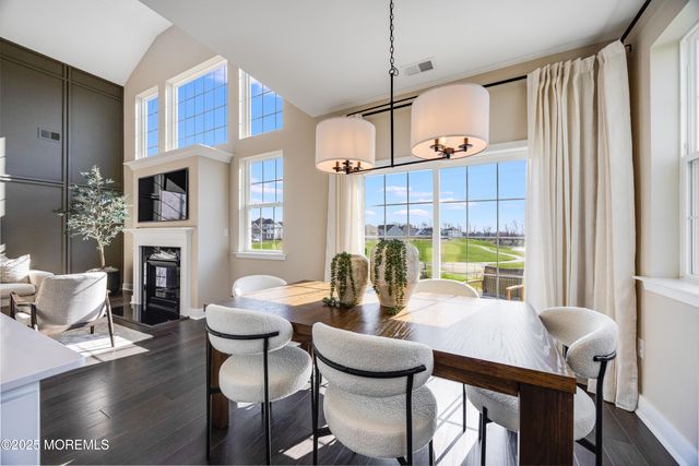 100 Fillmore Drive, Monroe, NJ 08831