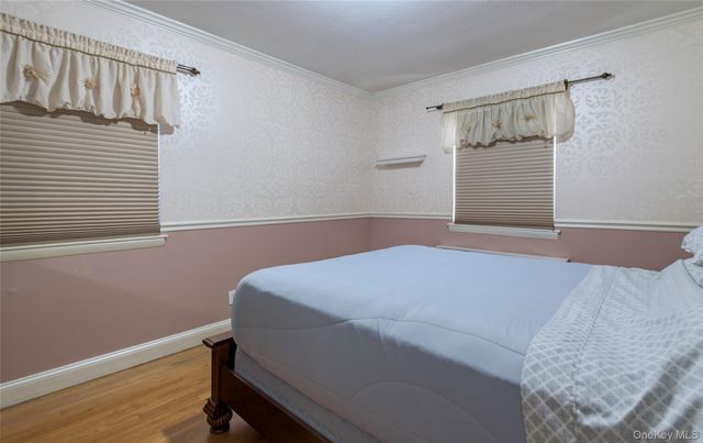 97 Gilmar Lane, Roslyn Heights, NY 11577