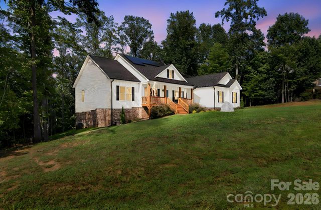 206 N Harbor Watch Drive, Statesville, NC 28677