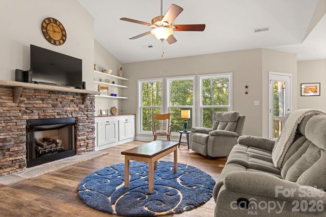 206 N Harbor Watch Drive, Statesville, NC 28677