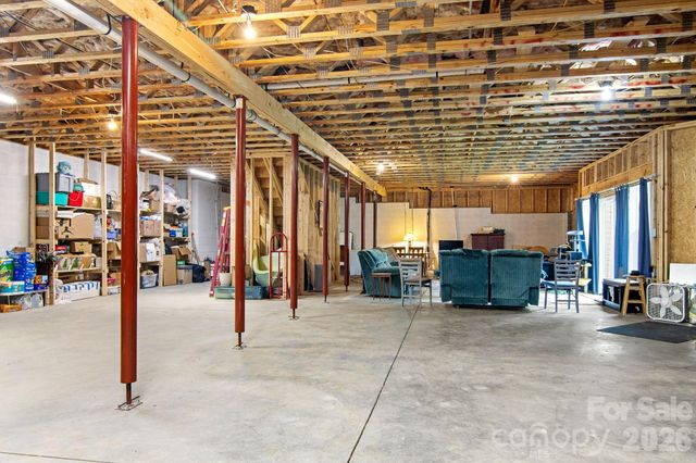 206 N Harbor Watch Drive, Statesville, NC 28677