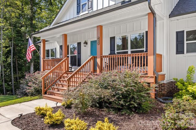 206 N Harbor Watch Drive, Statesville, NC 28677