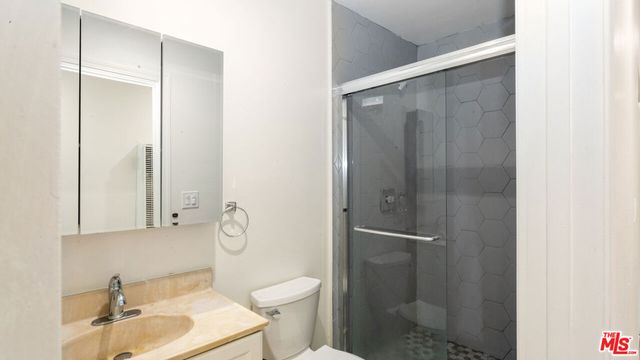 601 W 49th Street 601, Los Angeles, CA 90037