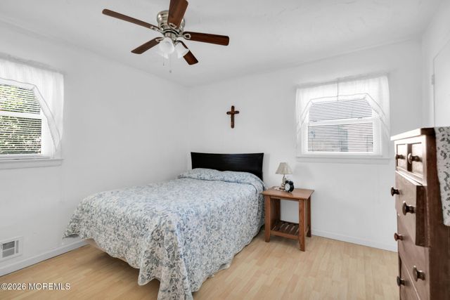 21 Saint Marks Place, Keansburg, NJ 07734