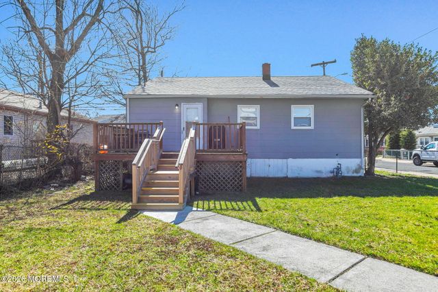 21 Saint Marks Place, Keansburg, NJ 07734