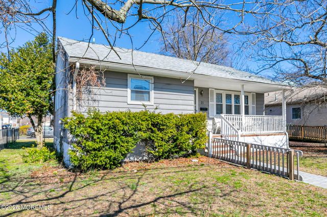 21 Saint Marks Place, Keansburg, NJ 07734