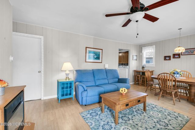 21 Saint Marks Place, Keansburg, NJ 07734