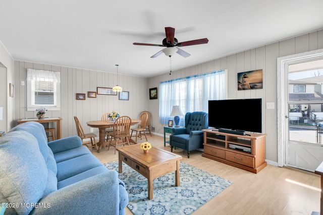 21 Saint Marks Place, Keansburg, NJ 07734