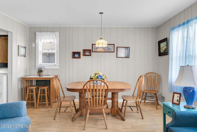 21 Saint Marks Place, Keansburg, NJ 07734