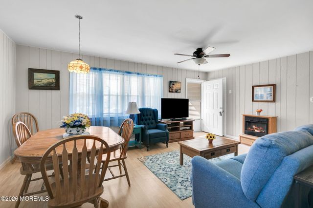 21 Saint Marks Place, Keansburg, NJ 07734