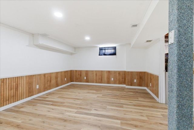 2109 Victory Drive, Cedar Falls, IA 50613