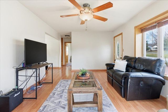 2109 Victory Drive, Cedar Falls, IA 50613