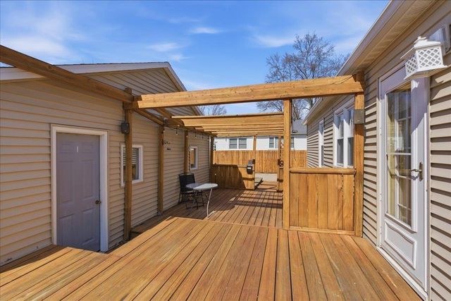 2109 Victory Drive, Cedar Falls, IA 50613