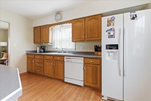 2109 Victory Drive, Cedar Falls, IA 50613