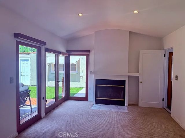 1023 S Stanley Avenue, Los Angeles, CA 90019