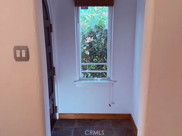 1023 S Stanley Avenue, Los Angeles, CA 90019