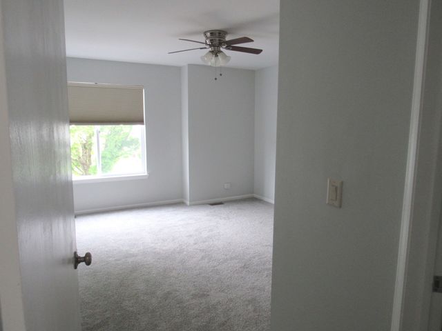 1418 Ridge Road, South Elgin, IL 60177