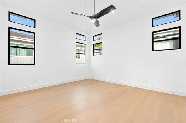 110 S Irena Avenue A, Redondo Beach, CA 90277