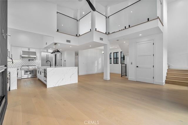 110 S Irena Avenue A, Redondo Beach, CA 90277