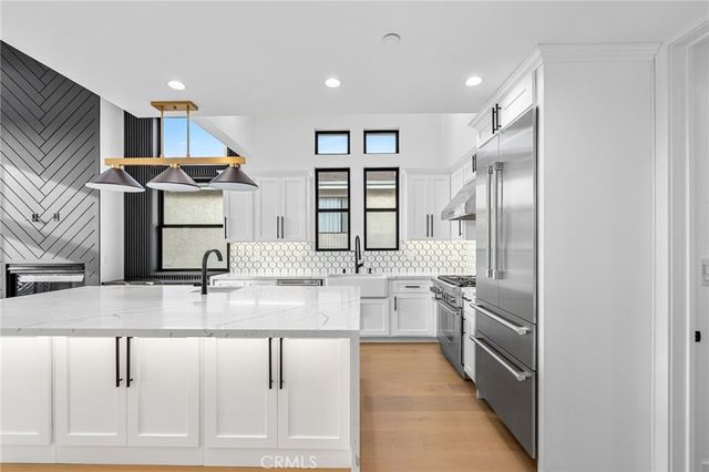 110 S Irena Avenue A, Redondo Beach, CA 90277