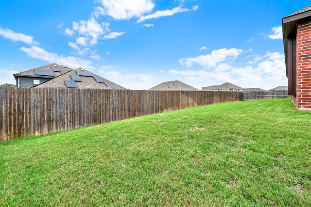 2413 Turning Leaf Lane, Midlothian, TX 76065