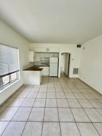 1980 BAY Drive 8, Miami Beach, FL 33141