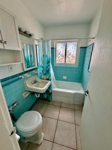 1980 BAY Drive 8, Miami Beach, FL 33141