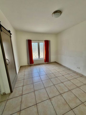 1980 BAY Drive 8, Miami Beach, FL 33141